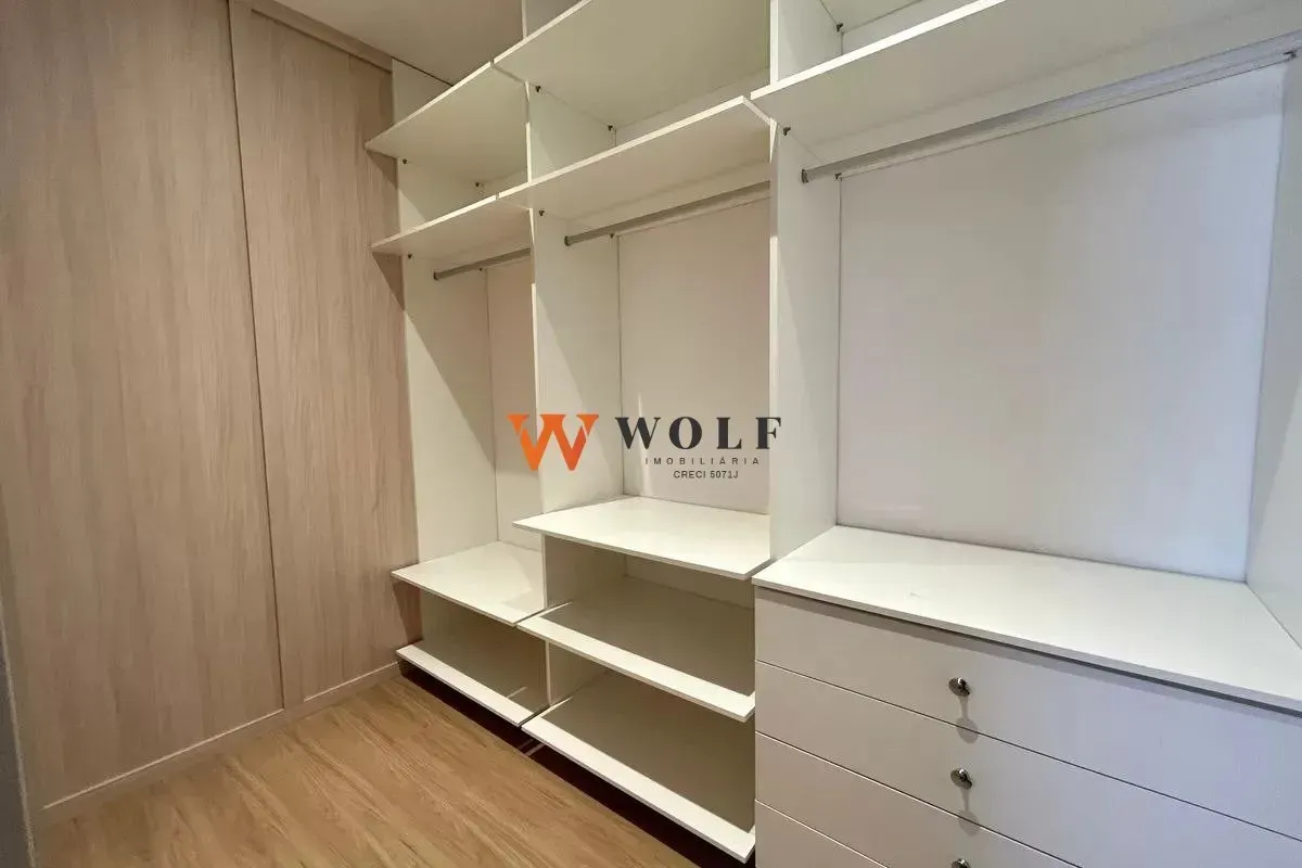 Furnished studio with open-plan kitchen, 1 parking spot — photo 16