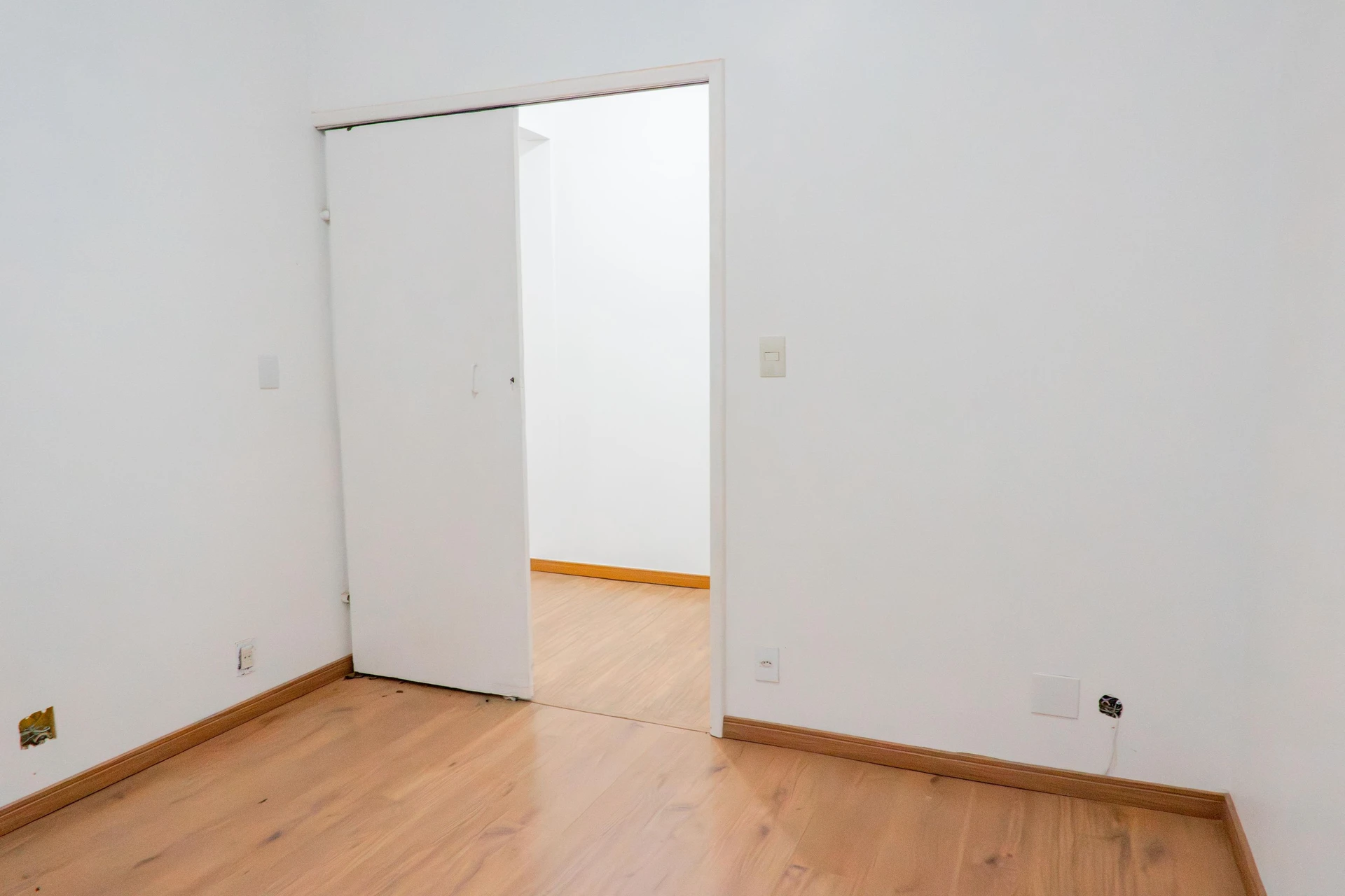 Apartment, 46 m², with wood or laminate floors — photo 24