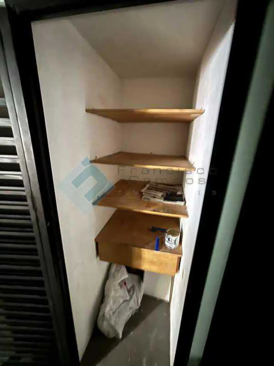 3-bedroom apartment with a glass-enclosed balcony — photo 16