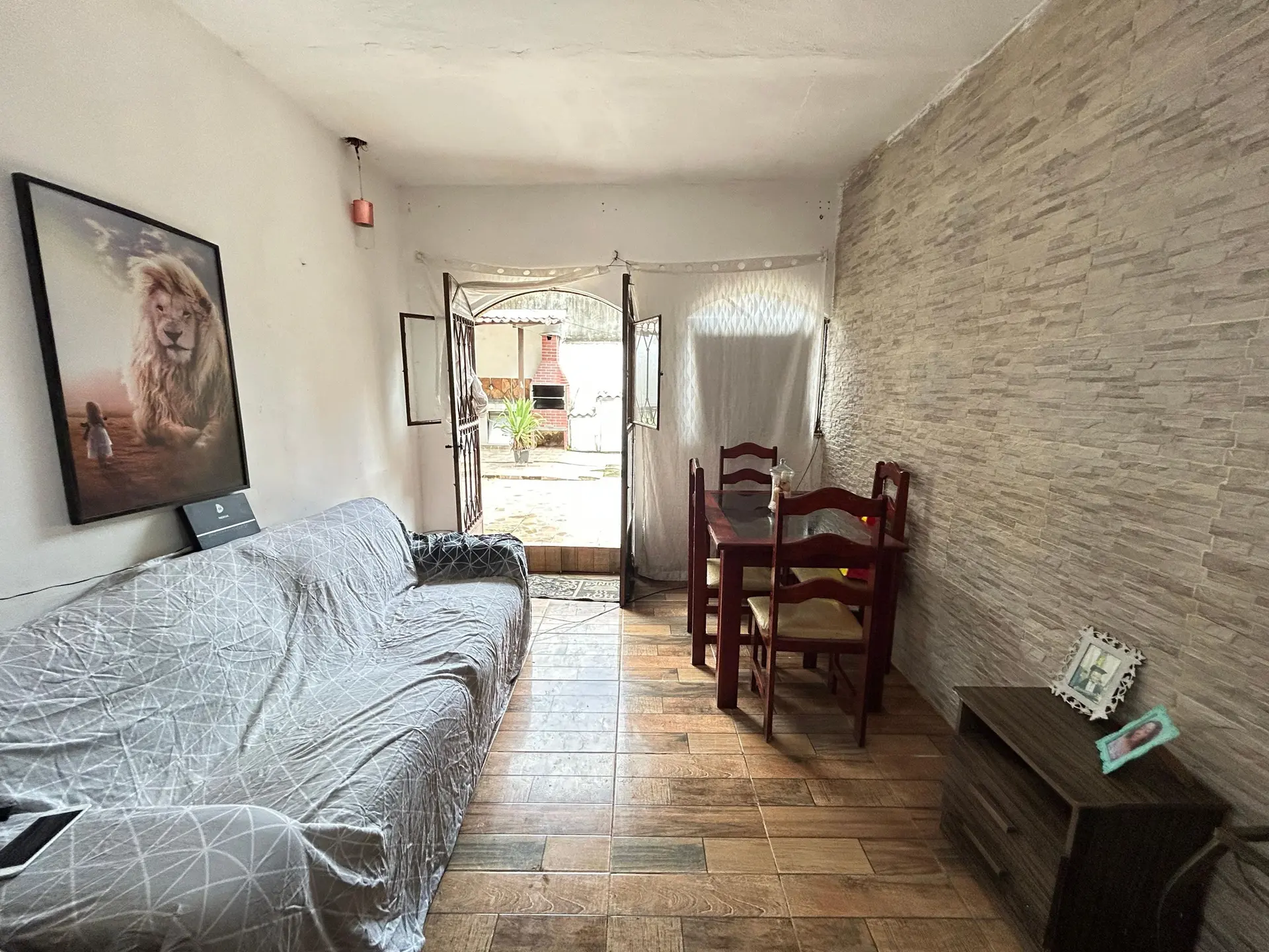 House for rent with 2 bedrooms, balcony and yard — photo 11