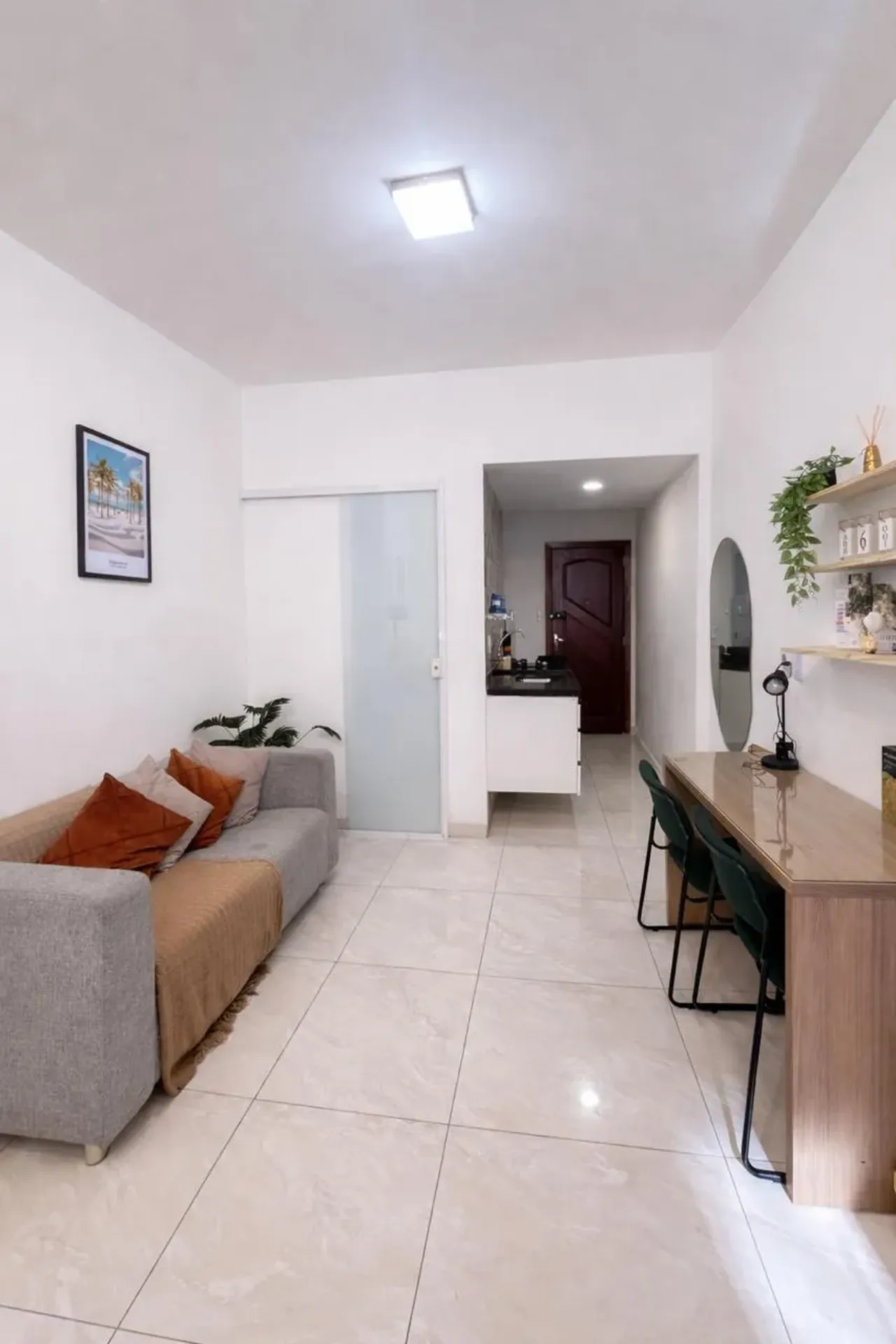 Monoambiente con espacio de home office en Rio de Janeiro — photo 4