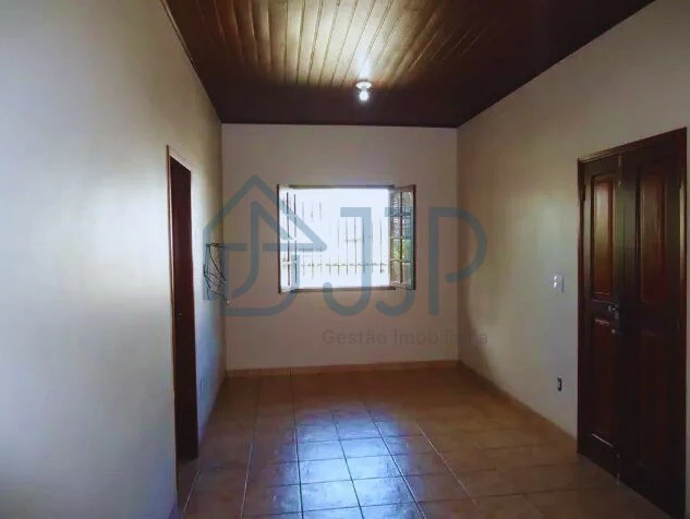 House with 4 bedrooms and parking for up to 6 cars — photo 19