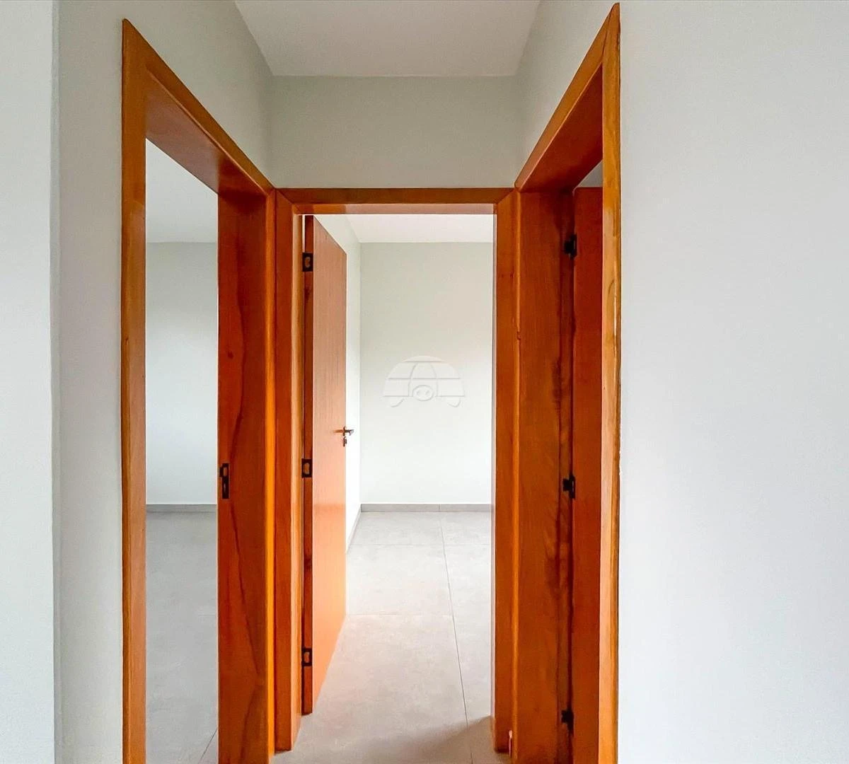 House with 2 bedrooms and a glassed-in balcony — photo 28