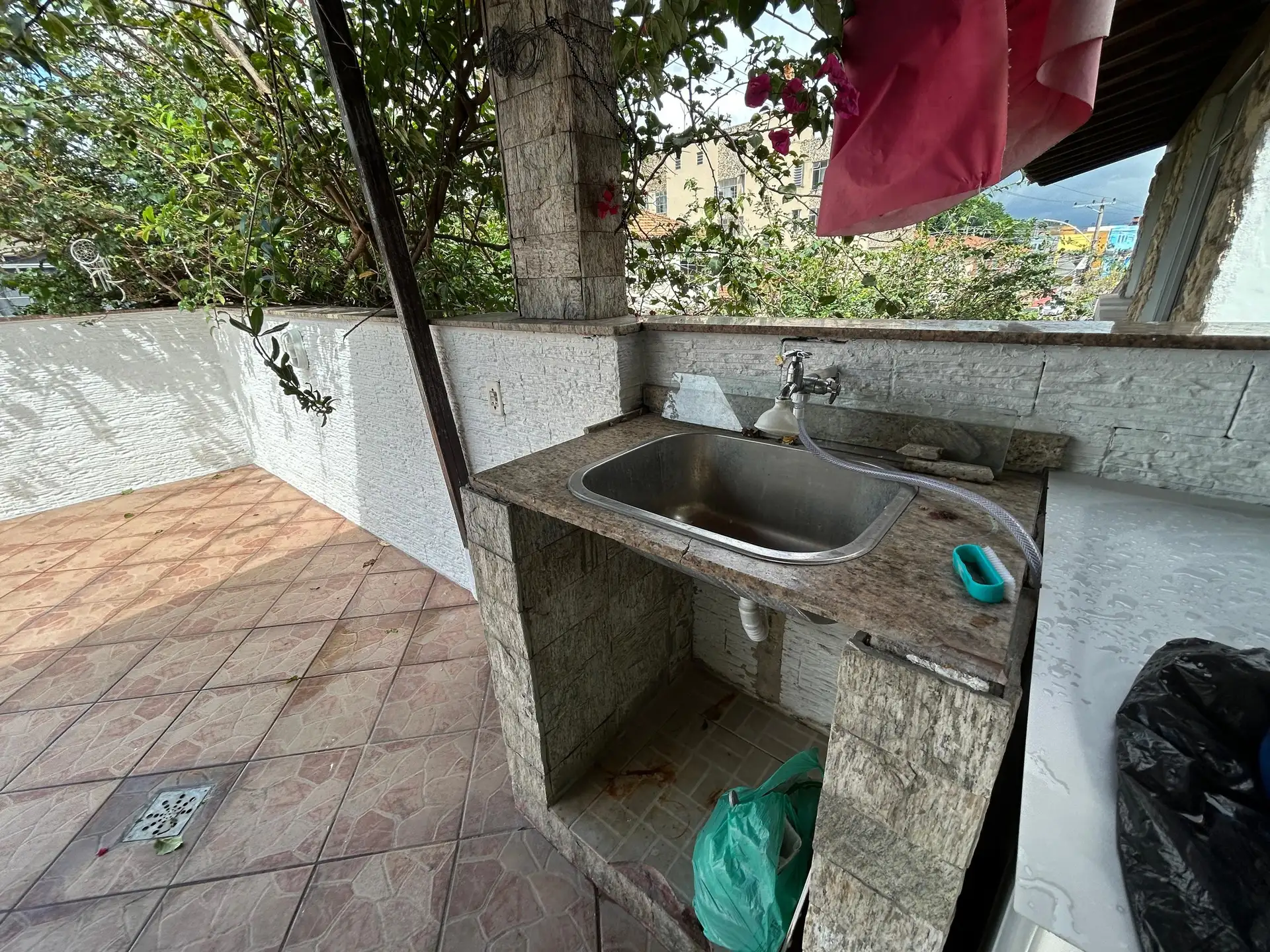 2-bedroom house with a washing machine in Rio de Janeiro — photo 18