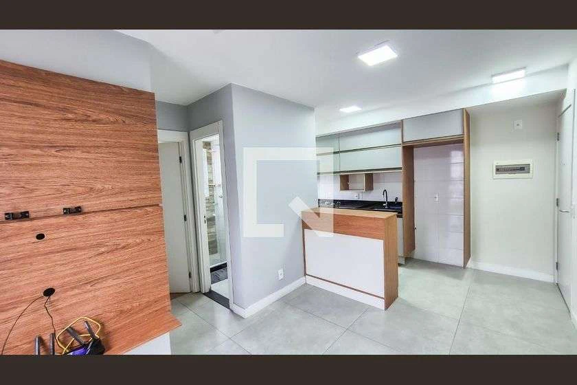 Apartamento para aluguel com 2 quartos e varanda