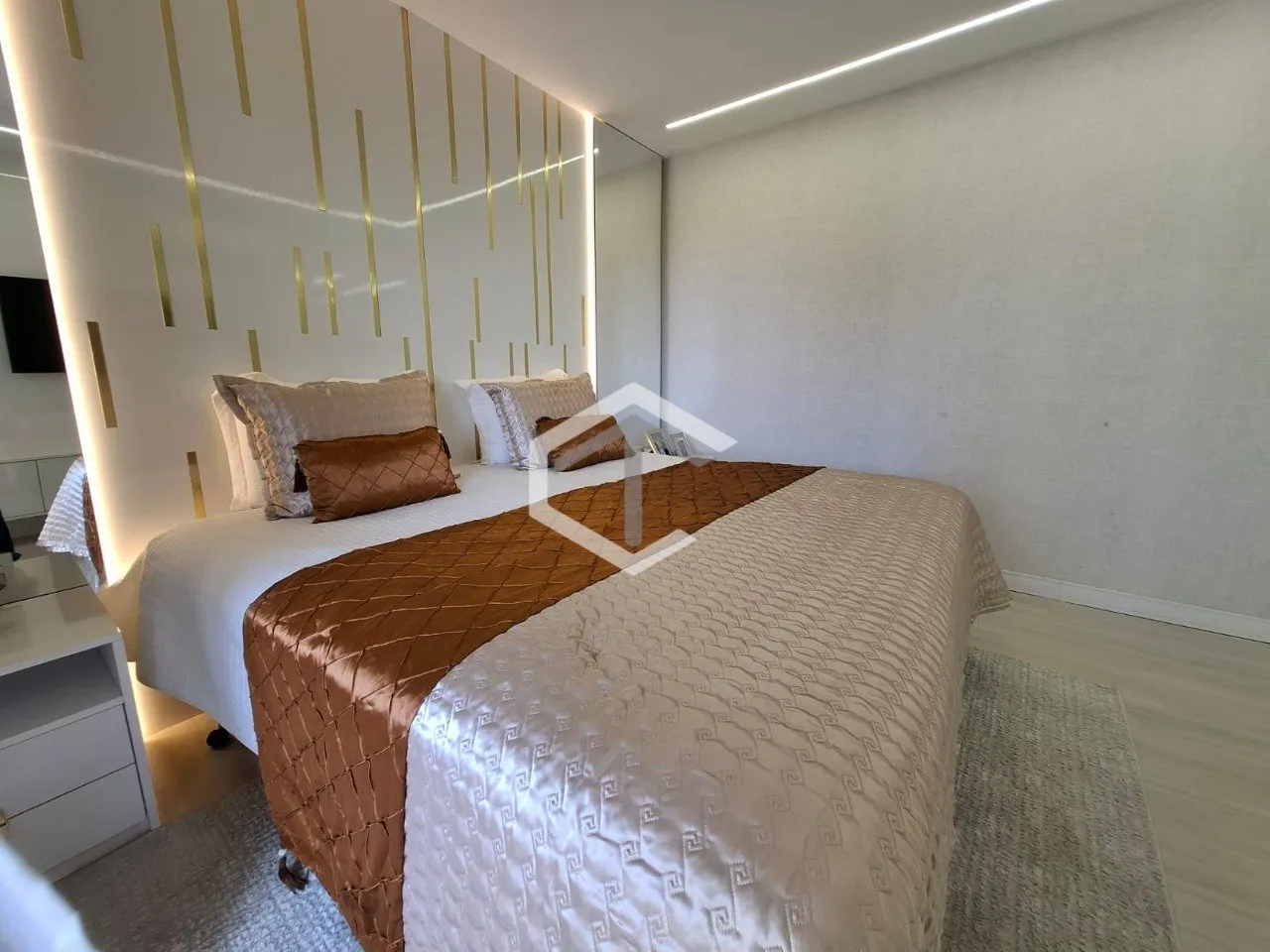 217 m² apartment with a mountain view and a private pool — photo 69