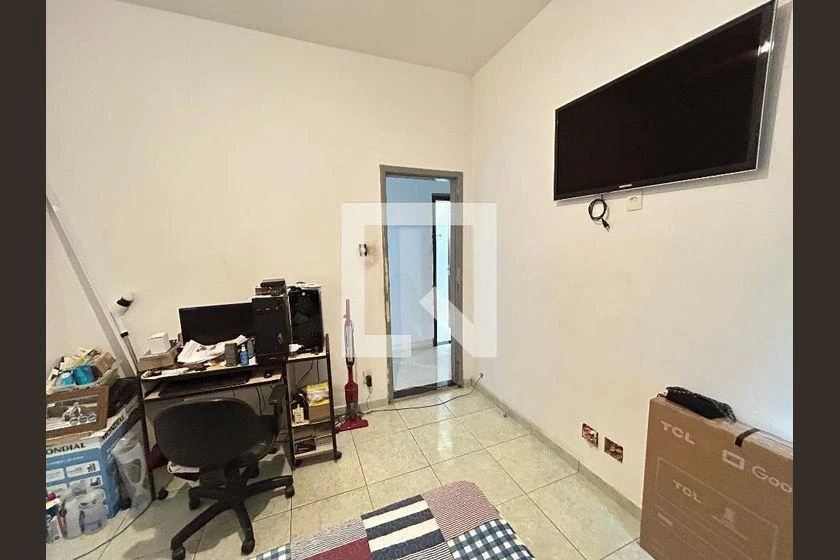 Home office in a 3-bedroom house, 197 m² — photo 25