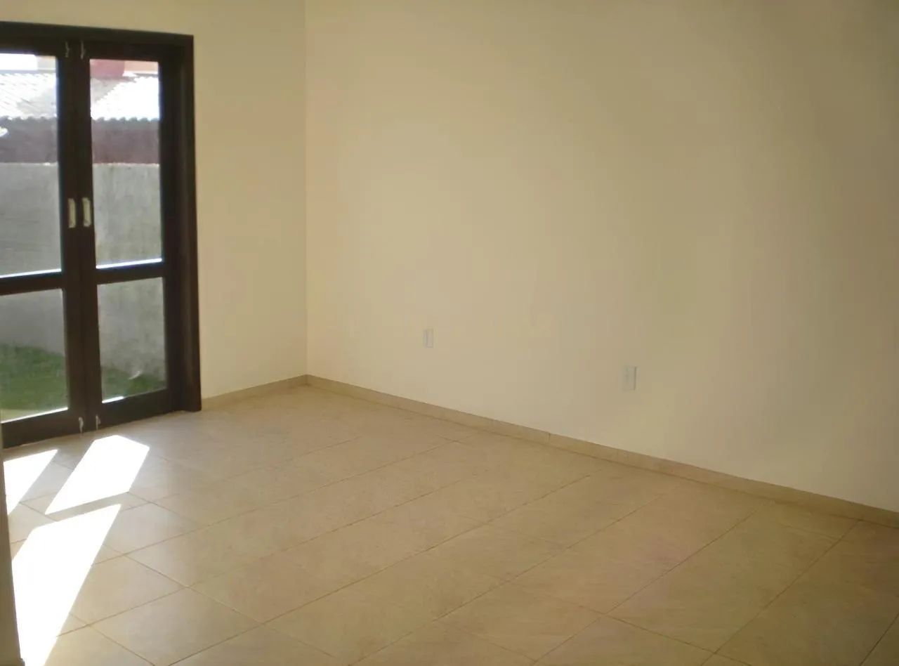 2-bedroom house with a garden in Florianópolis — photo 3