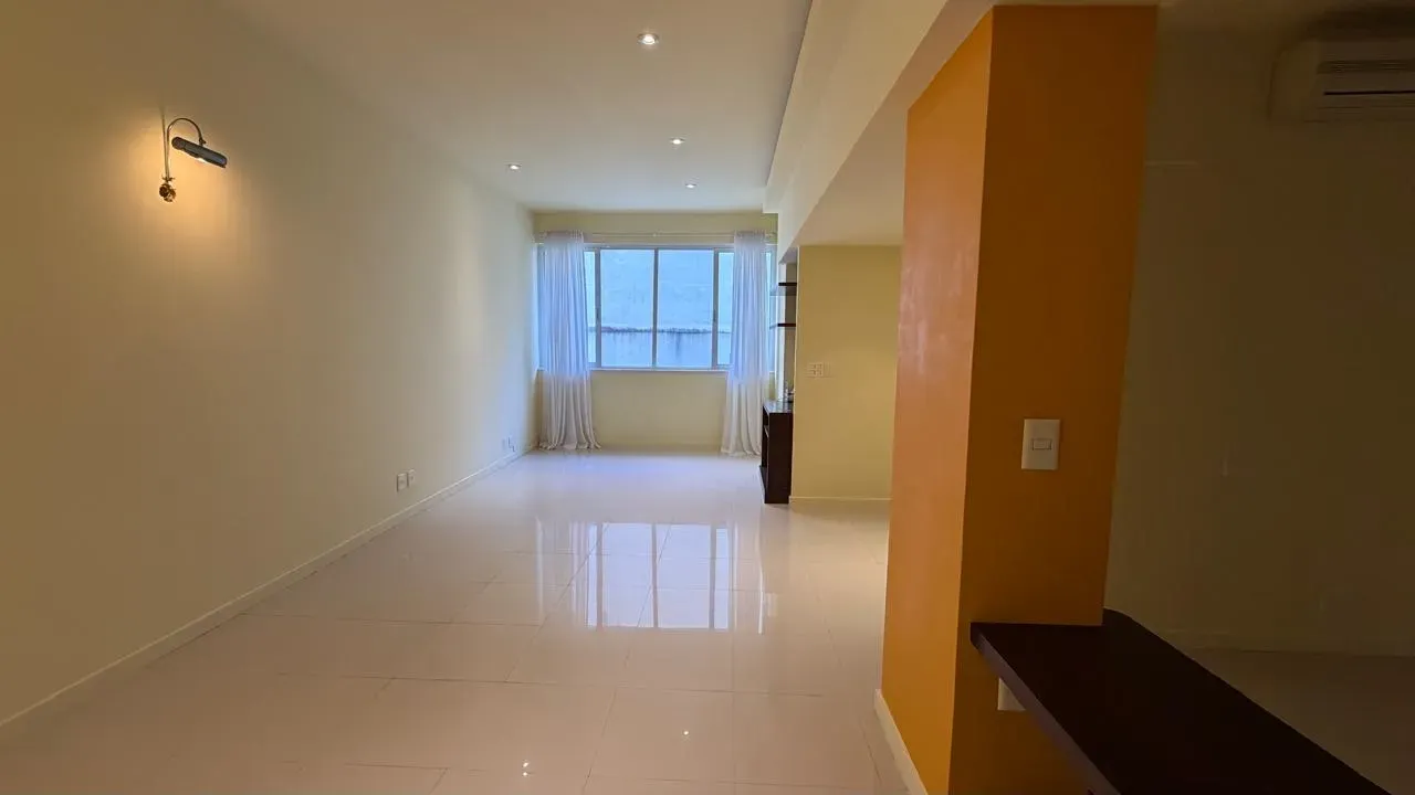 96 m² apartment with a walk-in closet and a home office — photo 5