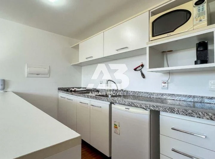 Furnished loft with 1 bedroom and open-plan kitchen — photo 3