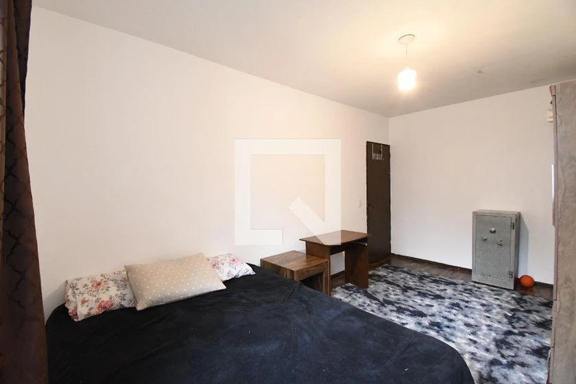 3-bedroom apartment with a bathtub in Curitiba — photo 9