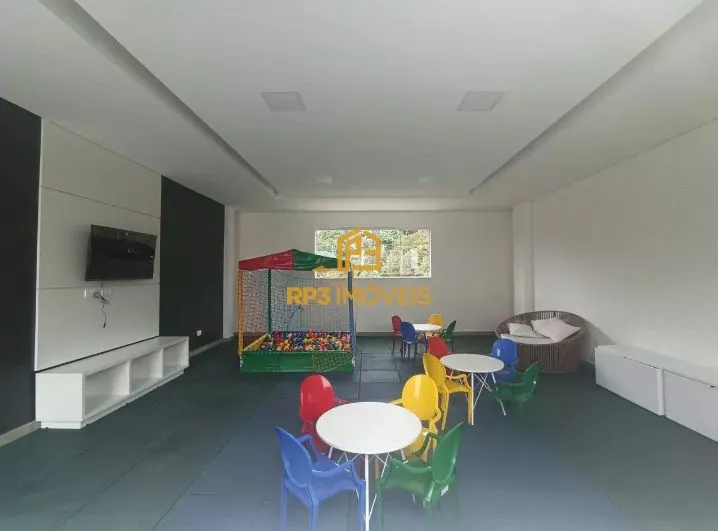 2-bedroom apartment with a washing machine — photo 10