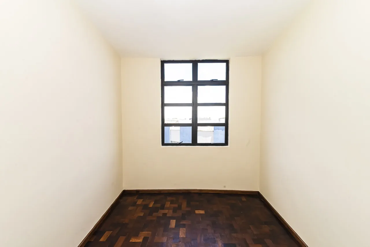 65 m² apartment with 2 bedrooms and separate kitchen — photo 24
