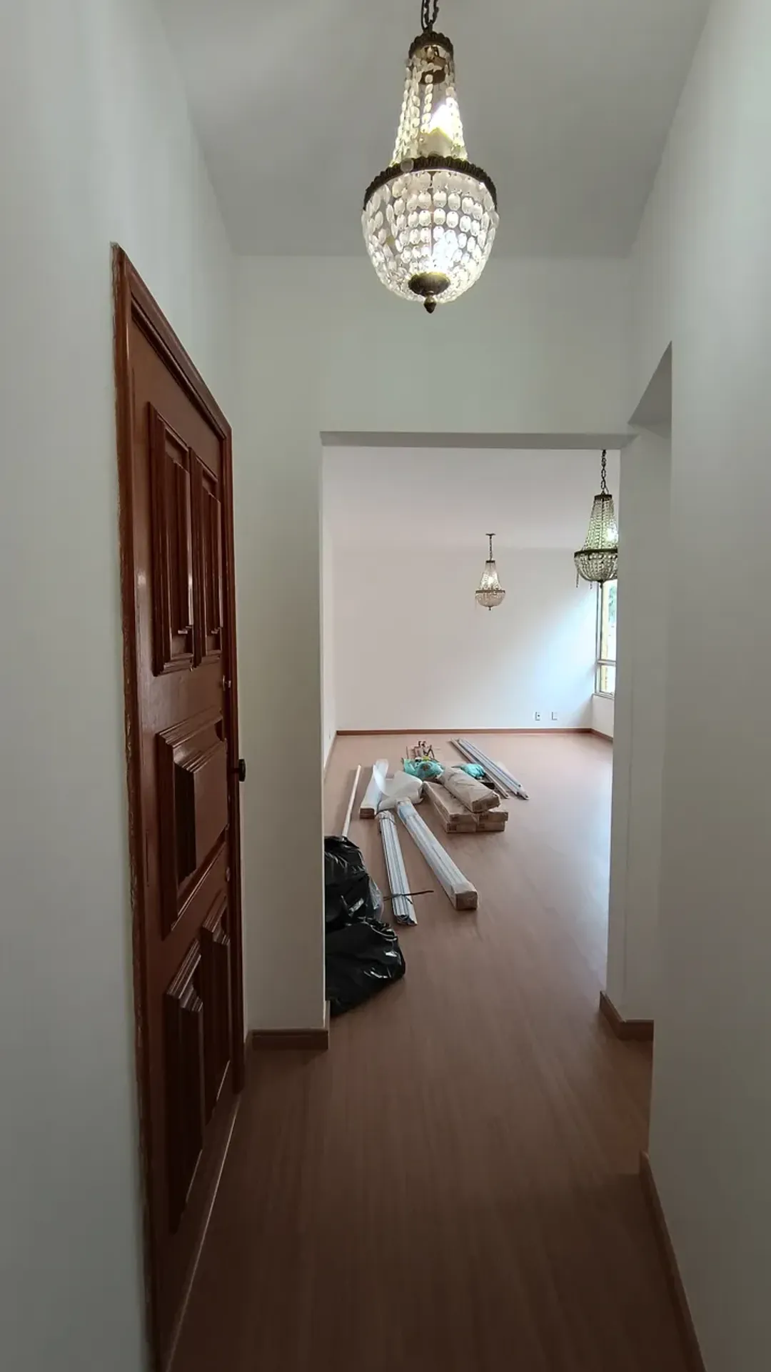Apartment on the 6th floor with a glass-enclosed balcony — photo 28