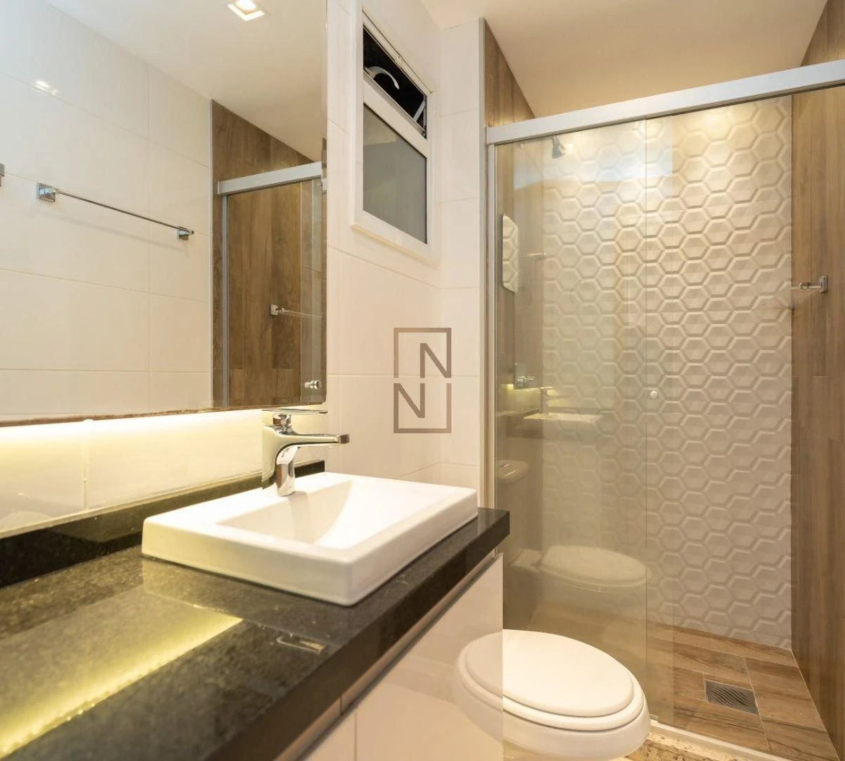 Furnished 2-bedroom apartment with 87 m² and parking — photo 19