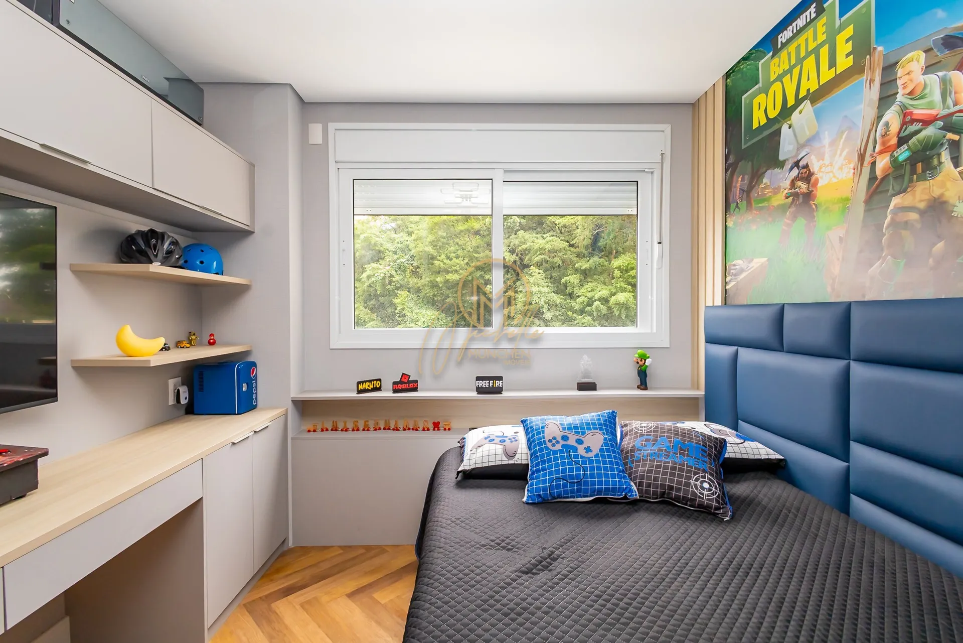 Furnished 462 m² apartment with 4 en-suite rooms — photo 12