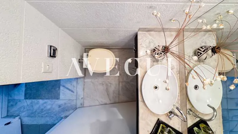 Duplex penthouse with balcony, 5 bedrooms and 5 baths — photo 29