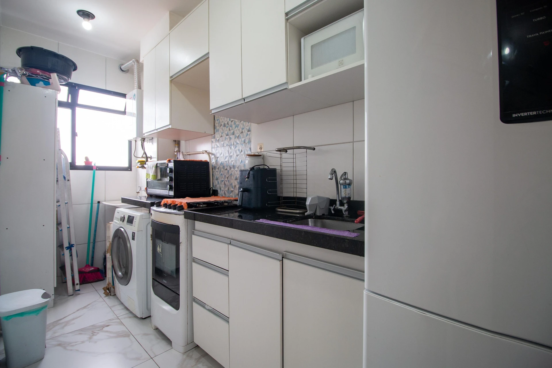 Apartamento mobiliado de 2 quartos com suíte e varanda — photo 21