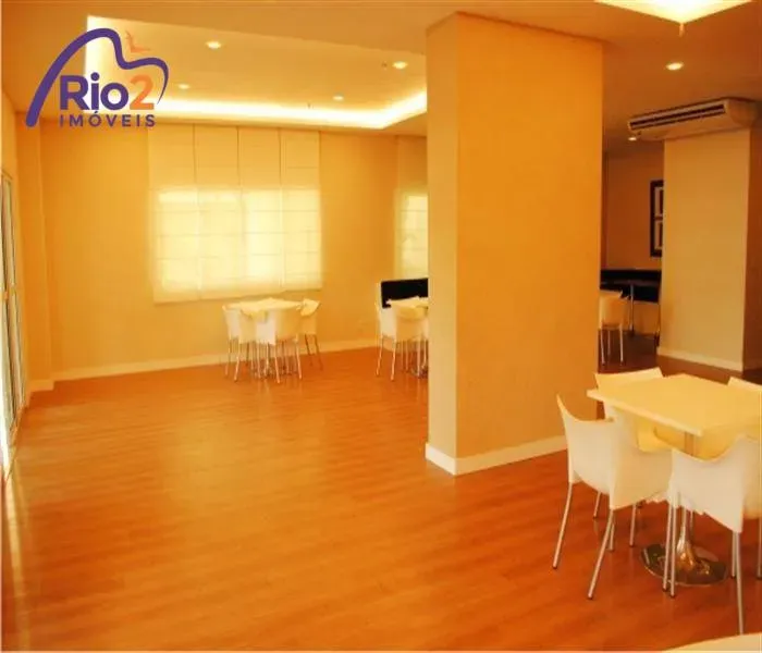 Furnished 77 m² apartment with enclosed glass balcony — photo 44