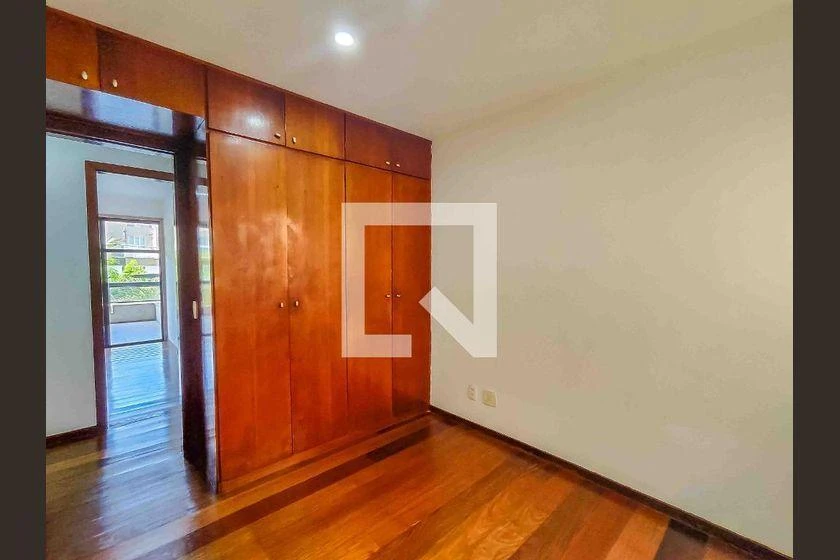 112 m² apartment with 3 bedrooms, 1 suite and 2 parking — photo 46