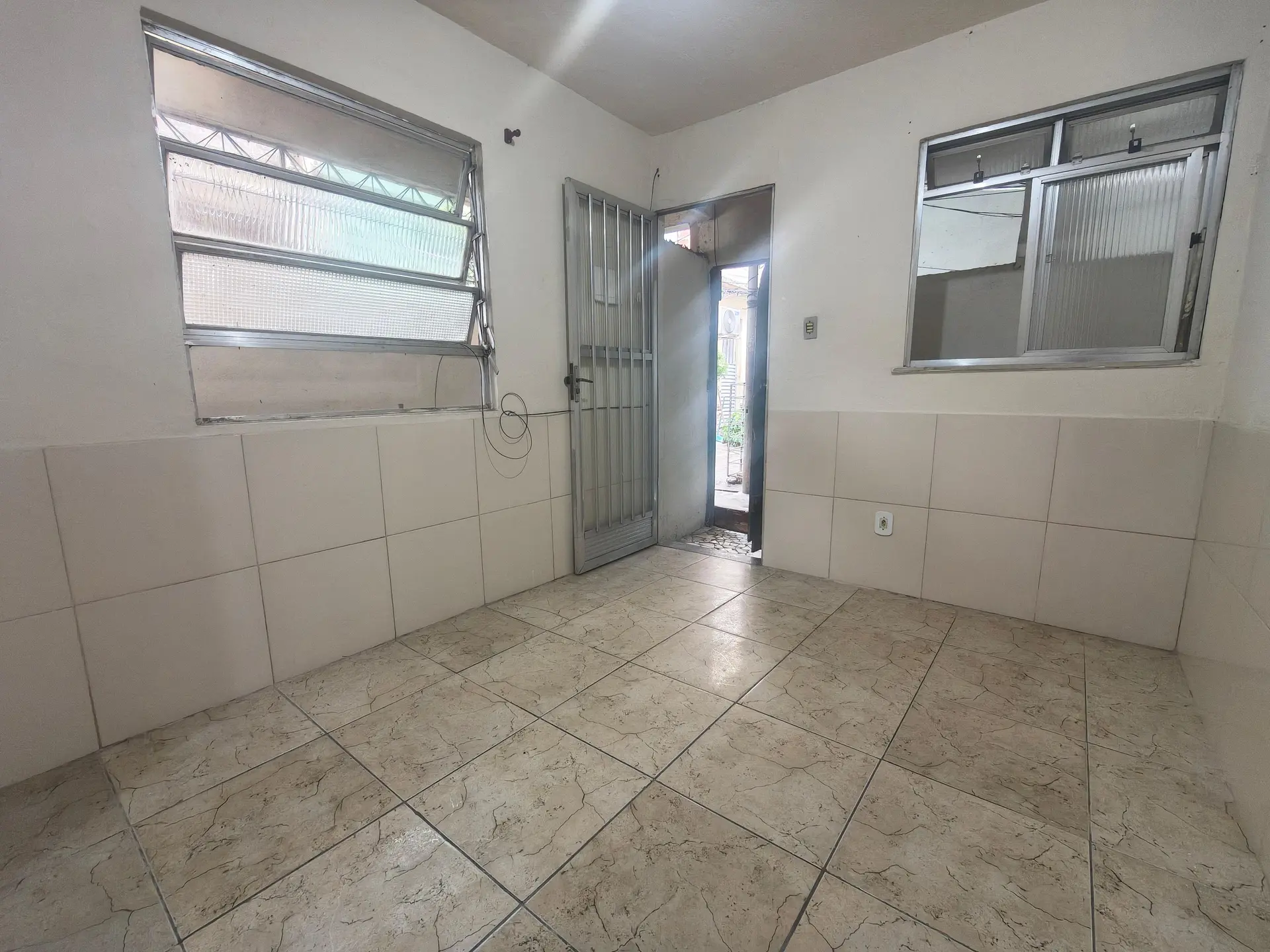House with 1 bedroom and 1 bathroom and gas kitchen — photo 17