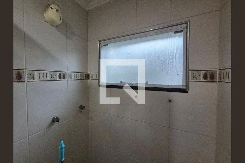 245 m² house with 3 en-suite bedrooms and 2 parking — photo 33