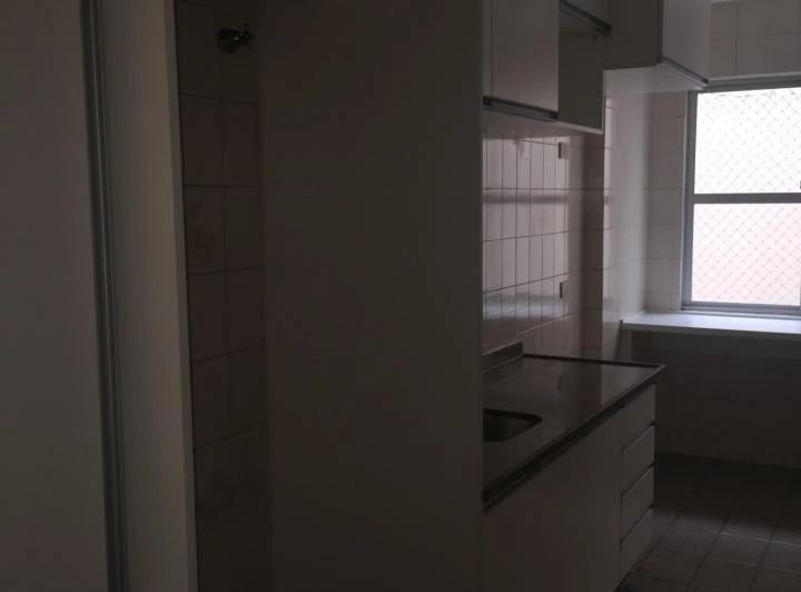 58 m² apartment with 3 bedrooms and balcony — photo 6