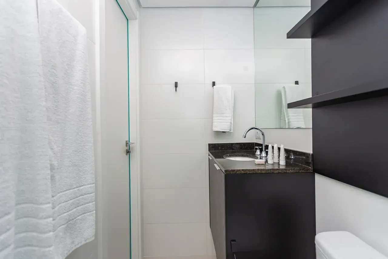 Apartamento mobiliado de 1 dormitório com box de vidro — photo 11