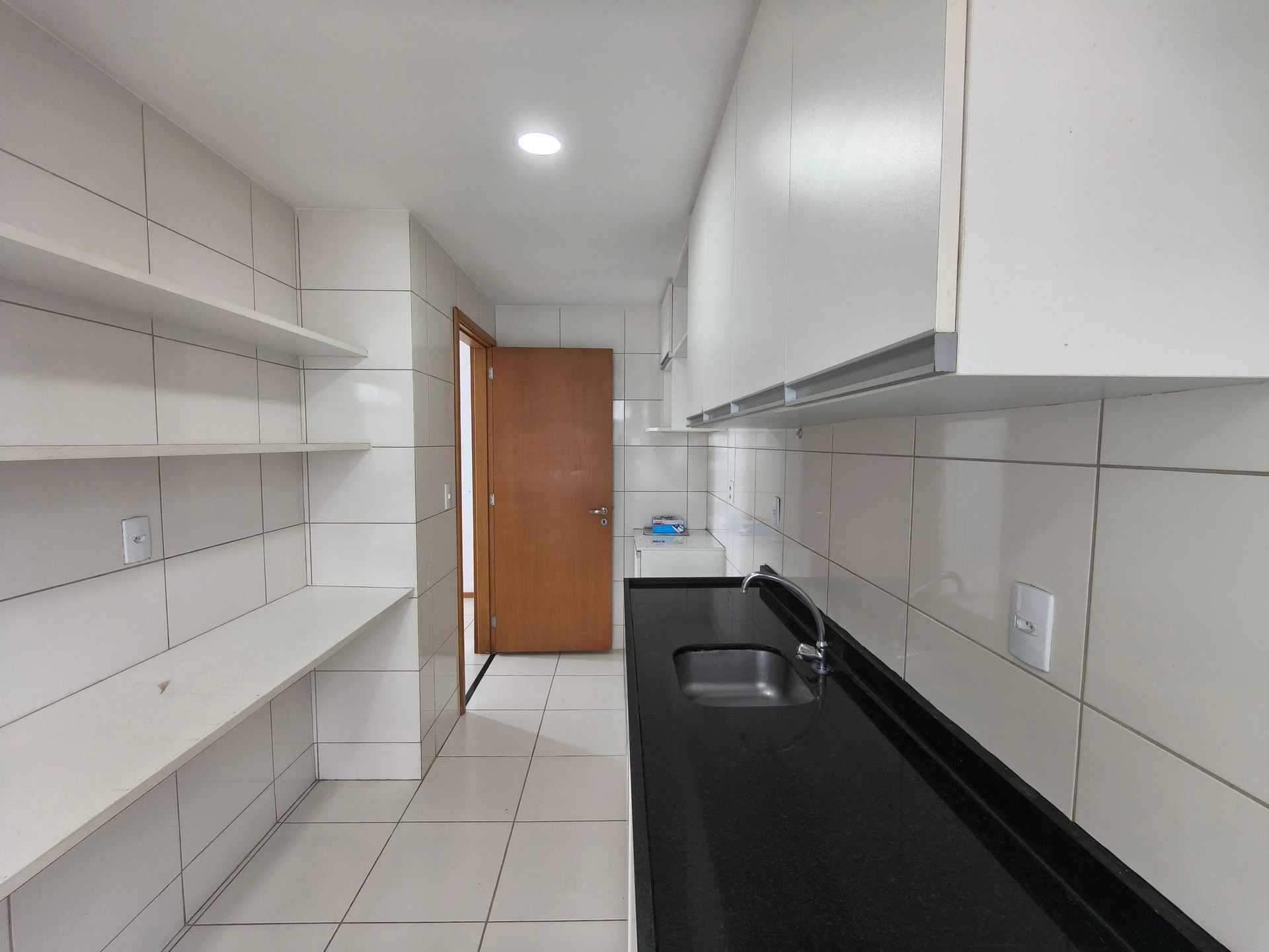 3-bedroom apartment in a building with a sauna — photo 46
