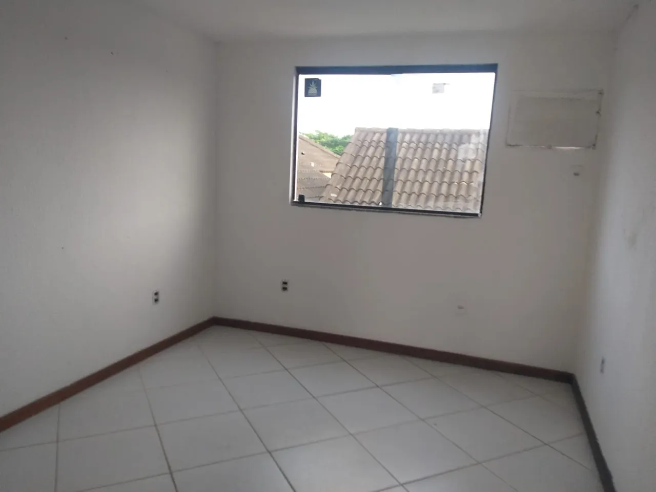 Unfurnished house with 3 bedrooms and mountain views — photo 18