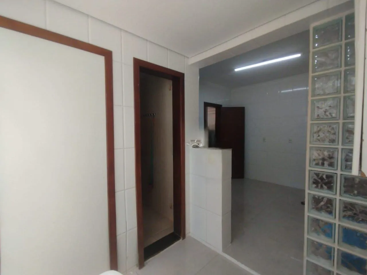 4-bedroom apartment with glass balcony and 152 m² — photo 18