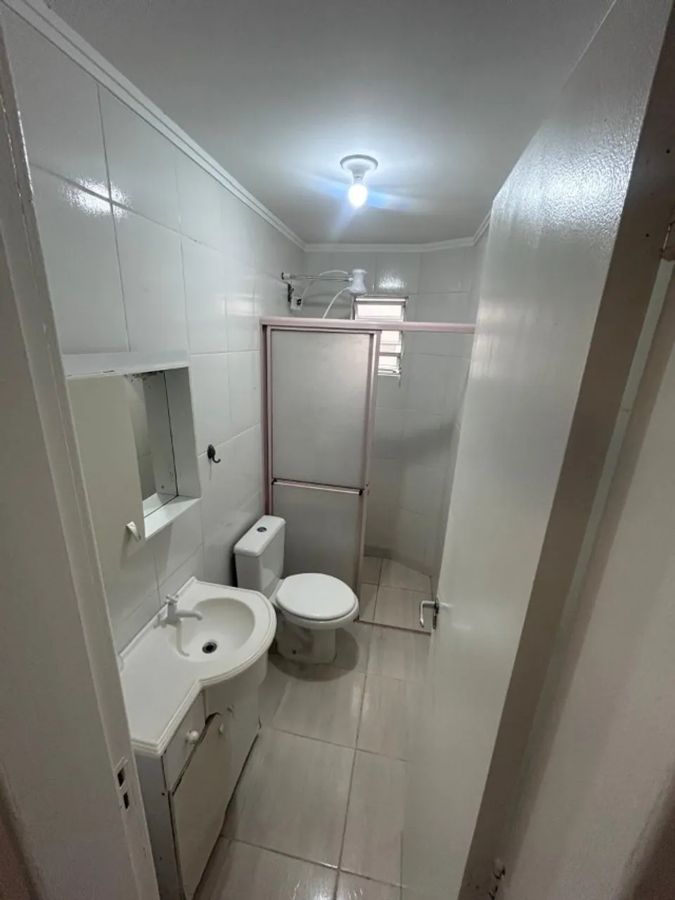 1-bedroom apartment 40 m² with a glass shower enclosure — photo 18