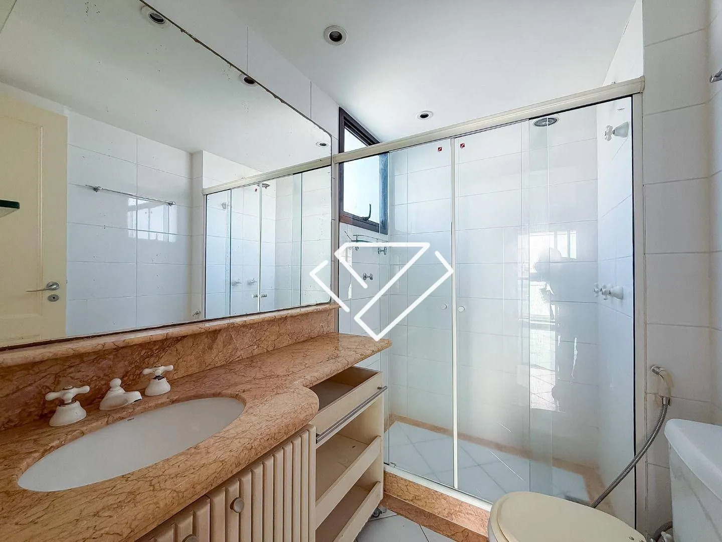 3-bedroom apartment with 165 m² and 3 parking spaces — photo 25