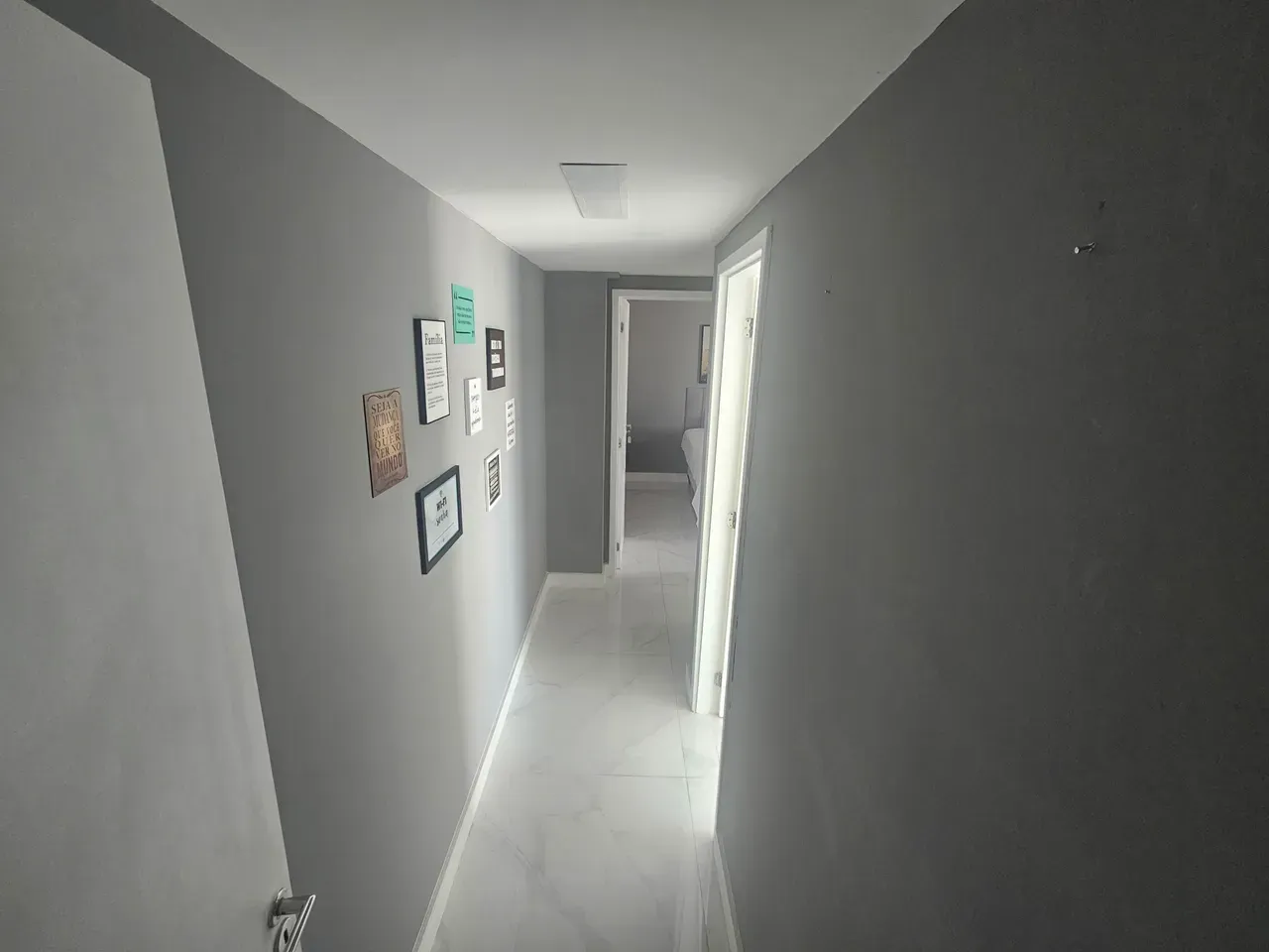 Apartamento com 5 quartos e 5 banheiros em 215 m² — photo 14