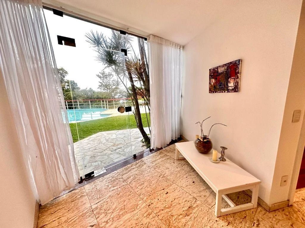 House with 5 bedrooms and 5 bathrooms — photo 4