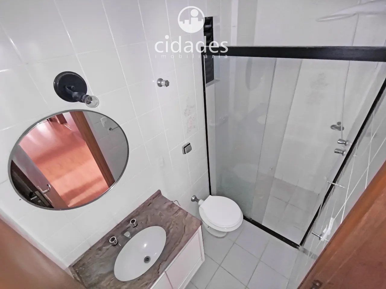 3-bedroom apartment, 1 with its own bathroom, 104 m² — photo 5