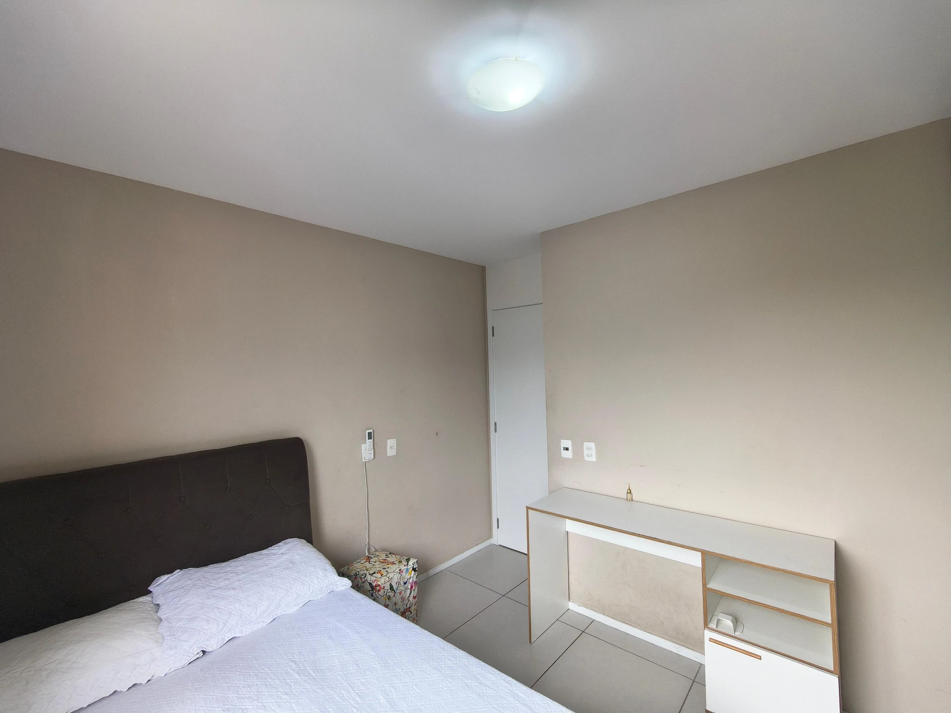 3-bedroom apartment with a mountain view — photo 18