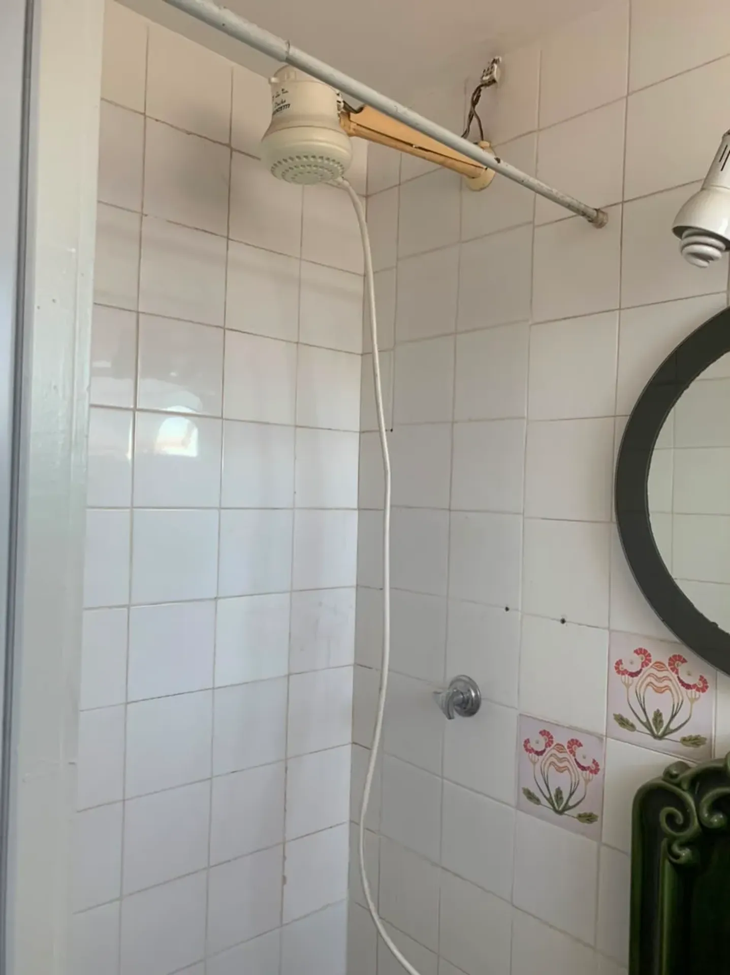 Unfurnished 2-bedroom apartment with 2 bathrooms — photo 38