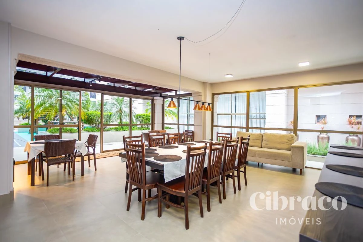 Apartamento de 2 quartos com varanda envidraçada — photo 9