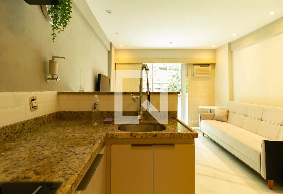 Furnished 1-bedroom apartment with a balcony — photo 17