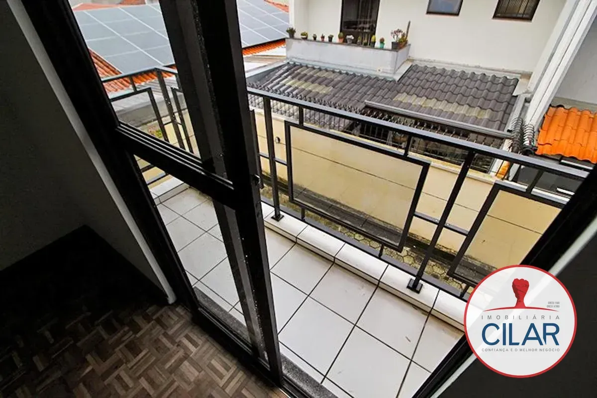 House, 101 m², with wood or laminate floors — photo 12