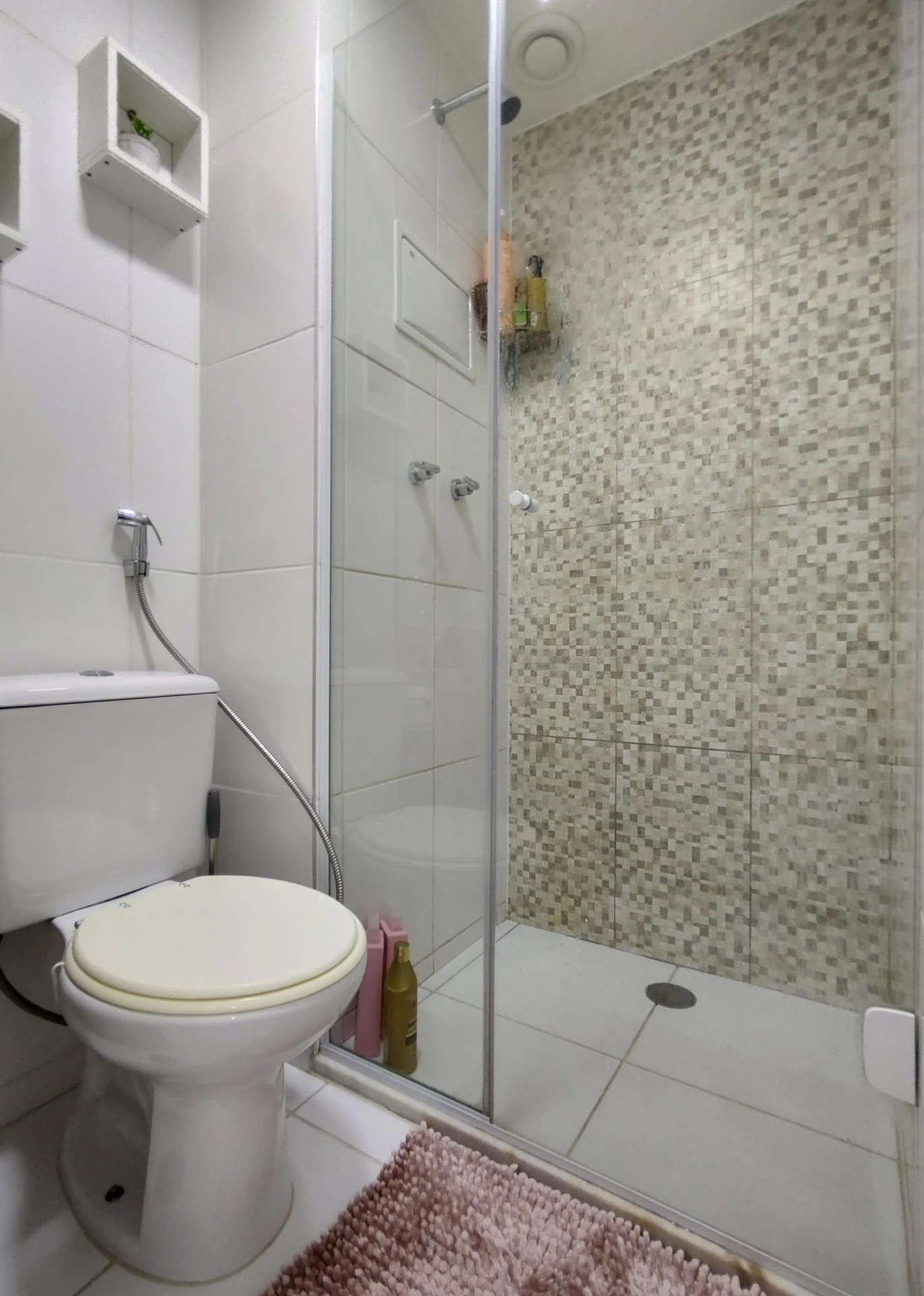 2-bedroom apartment in a building with a sauna — photo 73