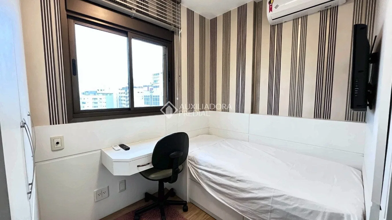 Вид на парк та 2 спальні: квартира 40 м² — photo 17