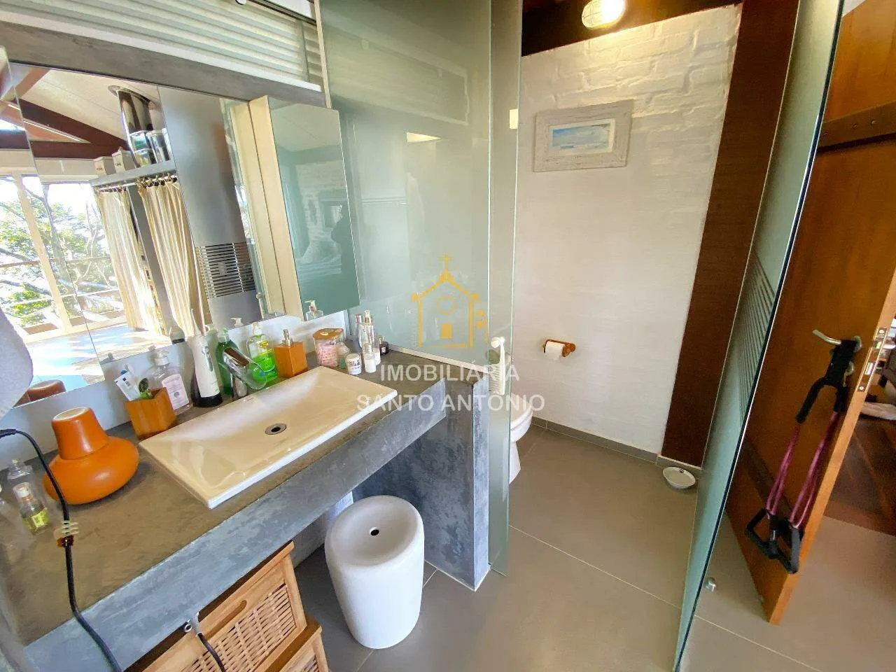 Furnished house with 2 en-suites and private BBQ — photo 17