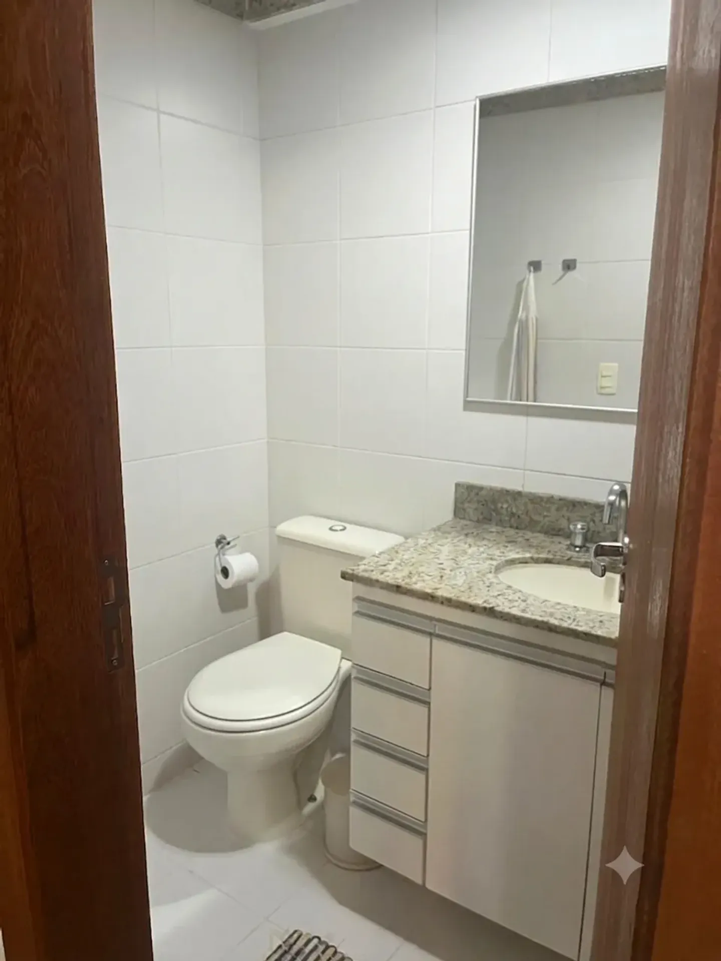 Apartamento mobiliado com 2 quartos e 3 banheiros — photo 42