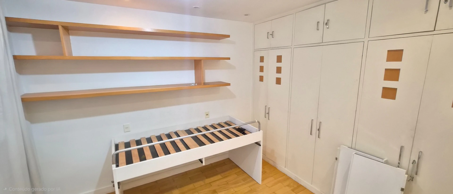 3-bedroom apartment with air conditioning and 185 m² — photo 16
