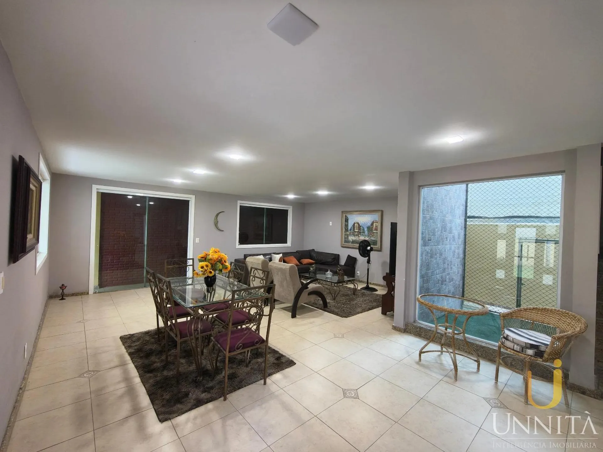750 m² house with a grill on the balcony and a bathtub — photo 10