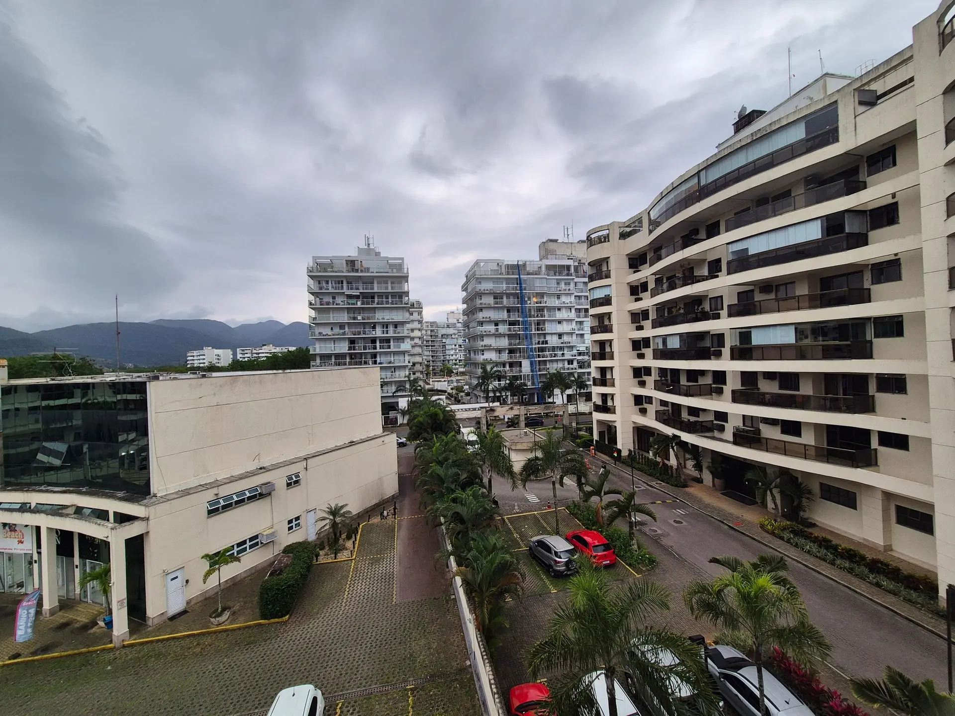 Furnished 3-bedroom apartment with 2 parking spaces — photo 40