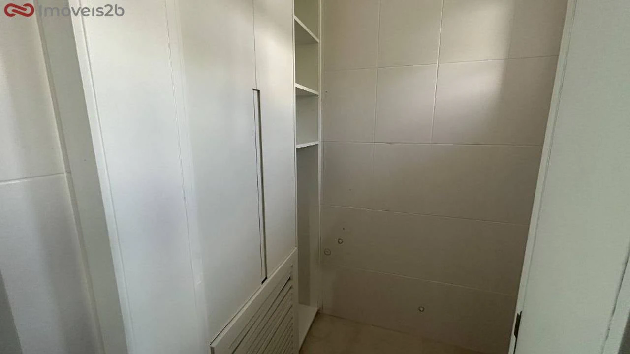 3 en-suite bedroom apartment with gourmet balcony 206 m² — photo 4