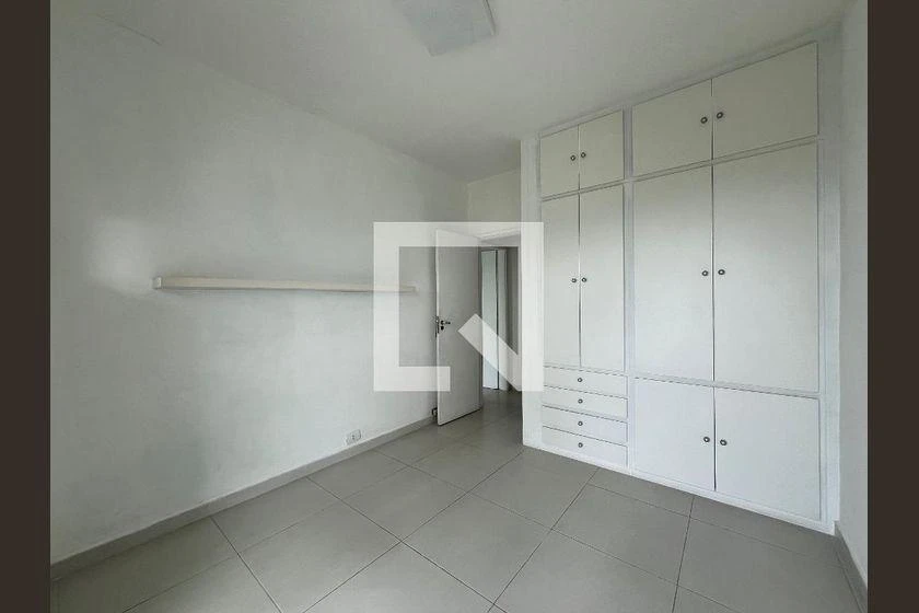 Apartamento de 2 quartos em condomínio com academia — photo 4